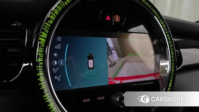 Mini Cooper 2023 Красный из Кореи, фото 6