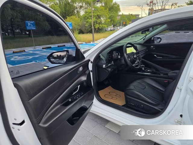 Hyundai The New Avante (CN7) 2023 Белый из Кореи, фото 6