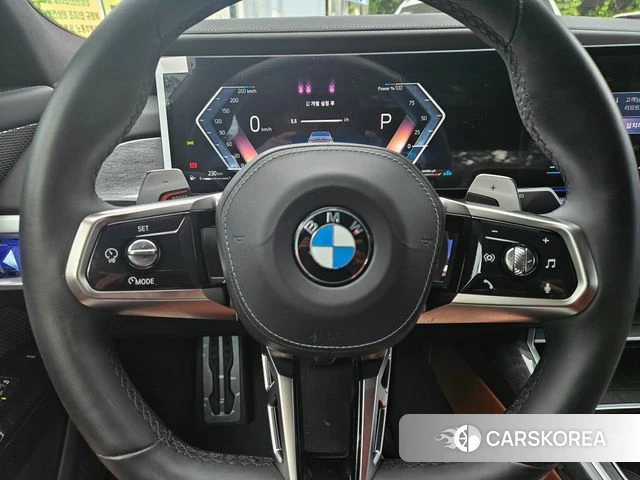 BMW 7 Series (G70) 2023 Серебристо-серый из Кореи, фото 6