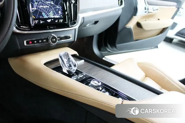 Volvo S90 2021 Черный из Кореи, фото 6