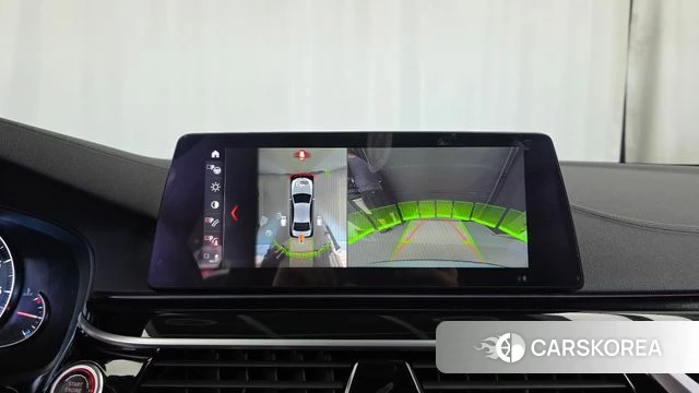 BMW 5 Series (G30) 2018 Серебристо-серый из Кореи, фото 6