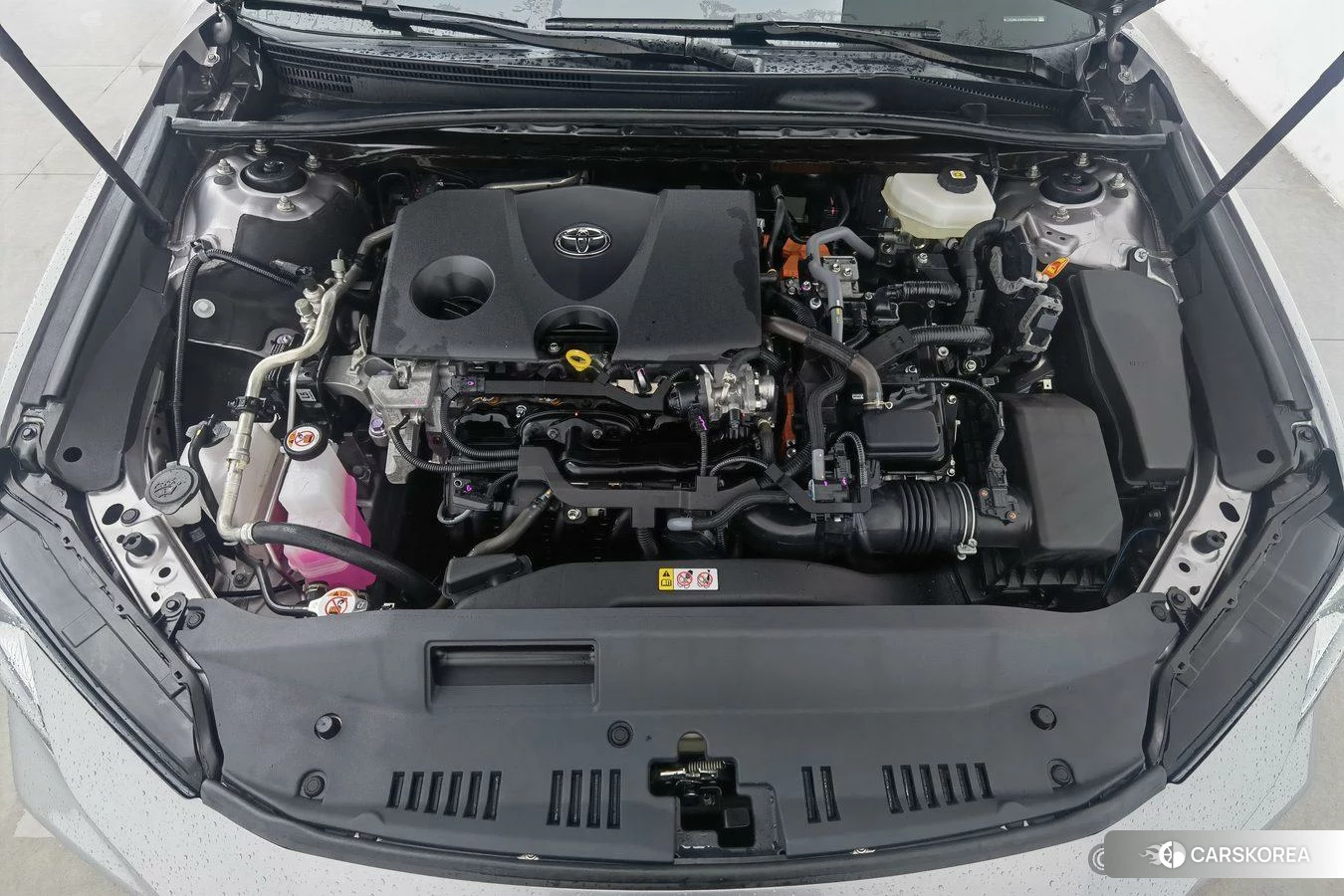 Toyota Camry 2024 Серебристо-серый из Китая, фото 6