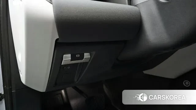 Land Rover Defender (L663) 2021 Серебряный из Кореи, фото 6