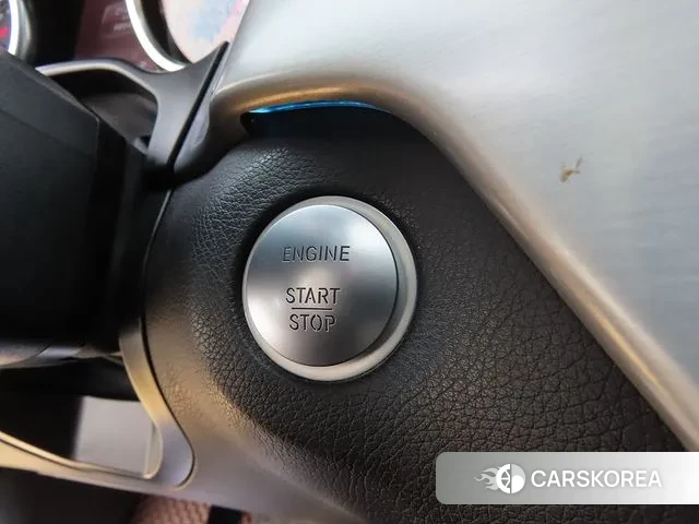 Mercedes-Benz GLE - Class W166 2018 Белый из Кореи, фото 6