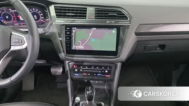 Volkswagen Tiguan second Generation 2022 Белый из Кореи, фото 6