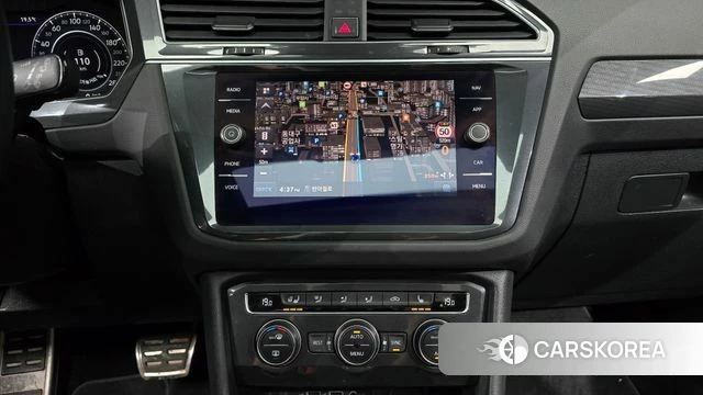 Volkswagen Tiguan second Generation 2018 Белый из Кореи, фото 6