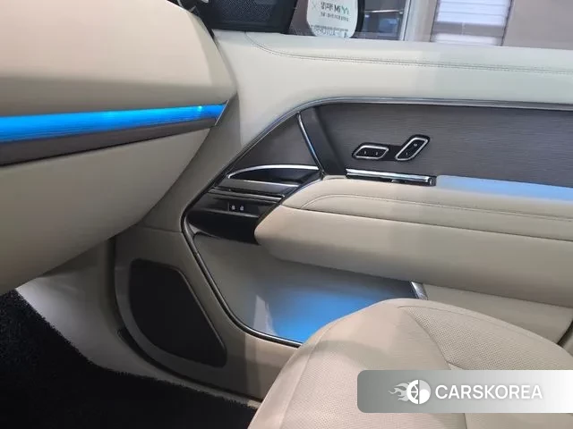 Land Rover Range Rover 5th Generation 2025 Черный из Кореи, фото 6