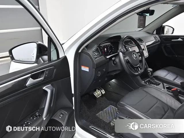 Volkswagen Tiguan Allspace 2018 Белый из Кореи, фото 6