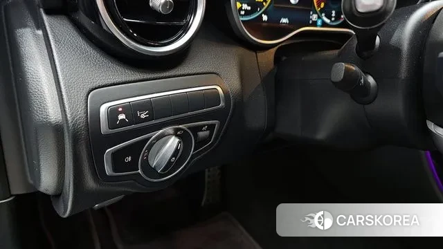 Mercedes-Benz C-Class W205 2020 Песочный из Кореи, фото 6