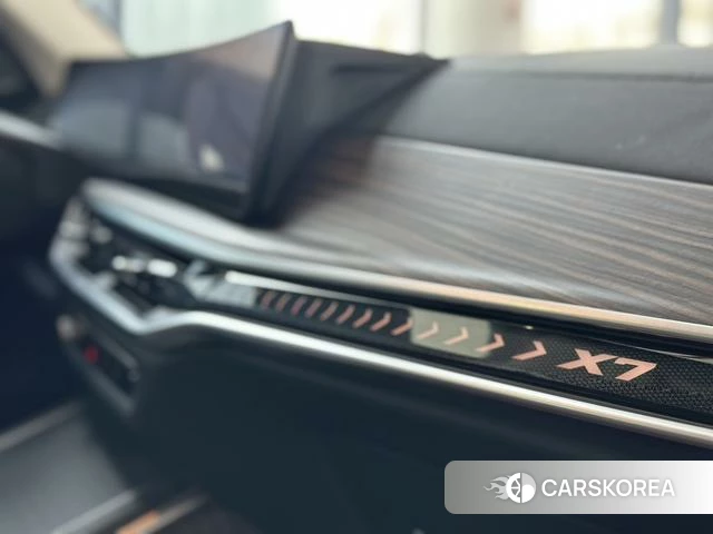 BMW X7 2026 Черный из Китая, фото 6