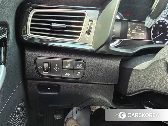 Kia Niro 2018 Белый из Кореи, фото 6