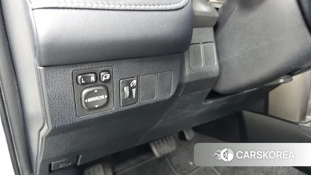 Toyota RAV4 2018 Белый из Кореи, фото 6