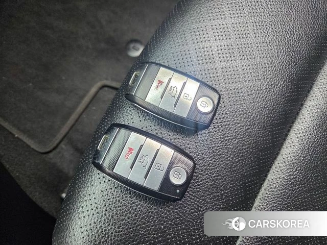 Kia Stonic 2019 Белый из Кореи, фото 6