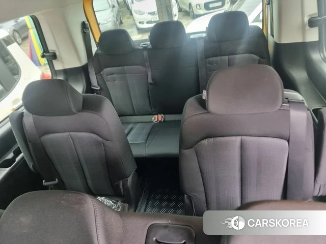 Hyundai Staria 2021 Желтый из Кореи, фото 6
