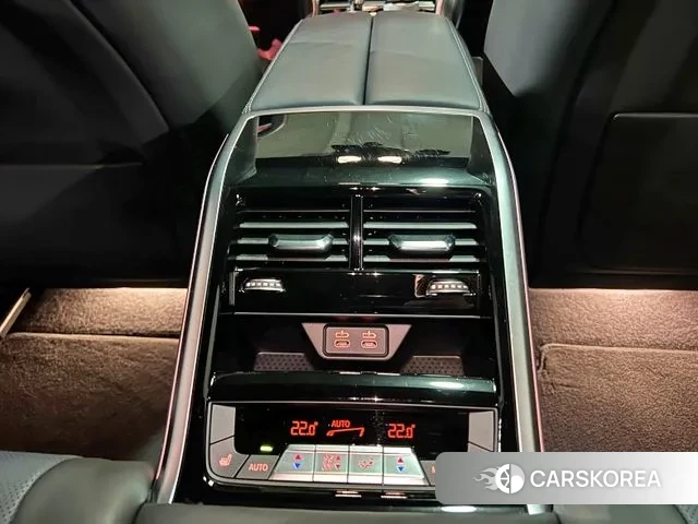 BMW 8 Series (G15) 2024 Белый из Кореи, фото 6