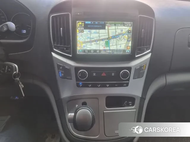 Hyundai The New Grand Starex 2018 Серебристо-серый из Кореи, фото 6