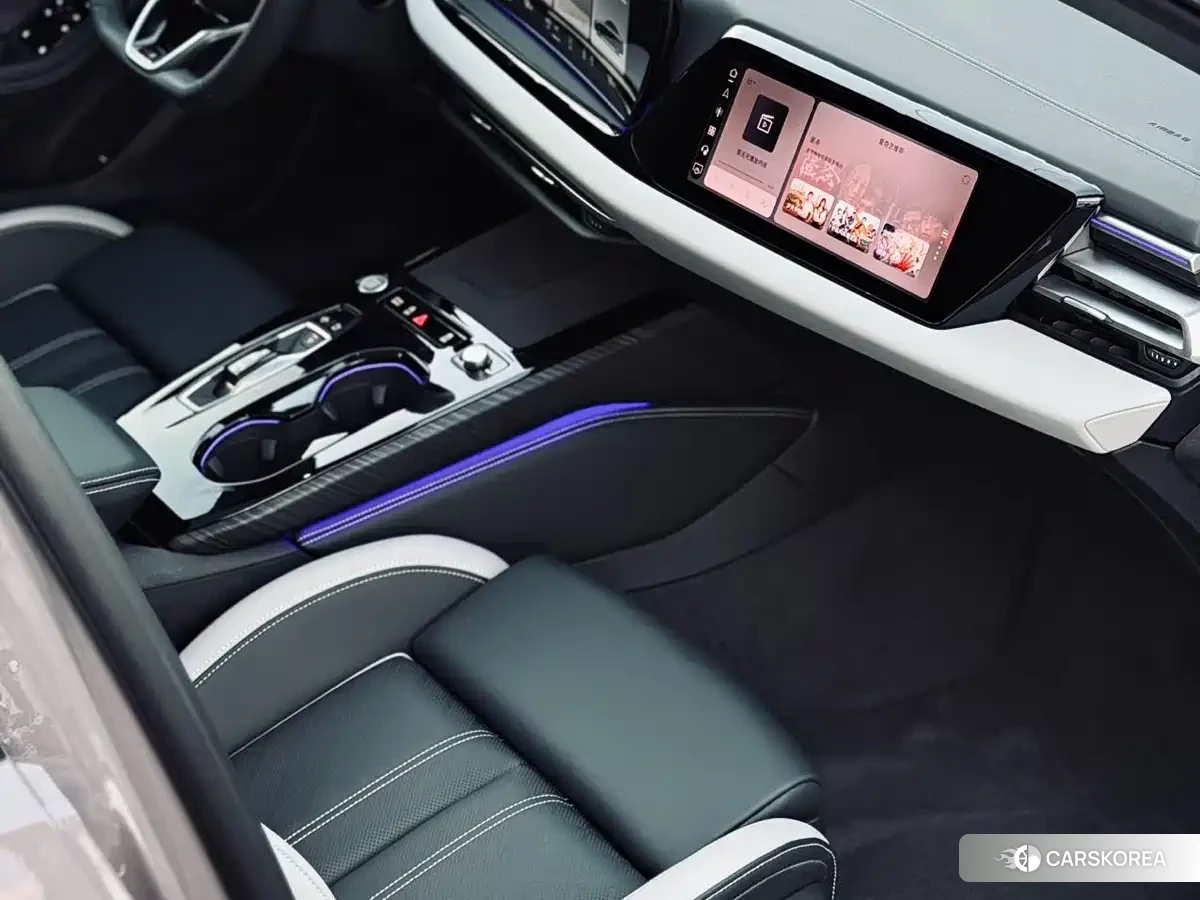 Audi A5L 2025 Champagne/brown из Китая, фото 6