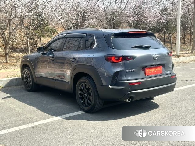 Mazda CX-50 line also 2023 Серебристо-серый из Китая, фото 6