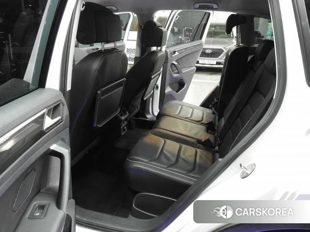 Volkswagen Tiguan second Generation 2020 Белый из Кореи, фото 6