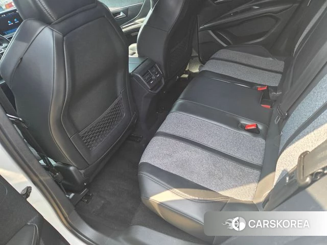 Peugeot 3008 second generation 2018 Белый из Кореи, фото 6