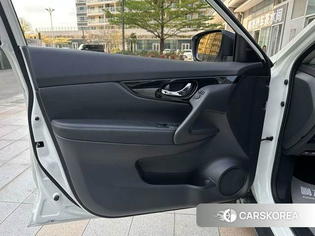 Nissan Qijun 2025 Белый из Китая, фото 6