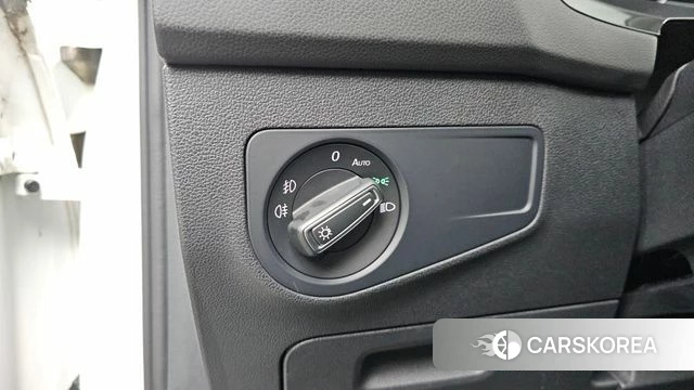 Volkswagen Tiguan second Generation 2020 Белый из Кореи, фото 6