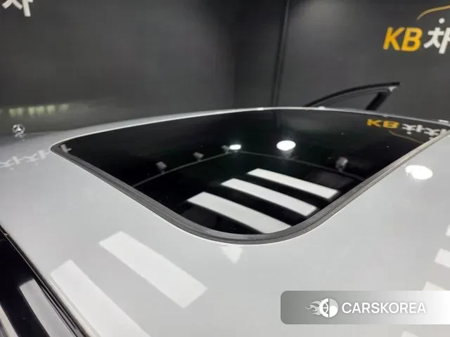 Mercedes-Benz E-Class W213 2018 Серебряный из Кореи, фото 6