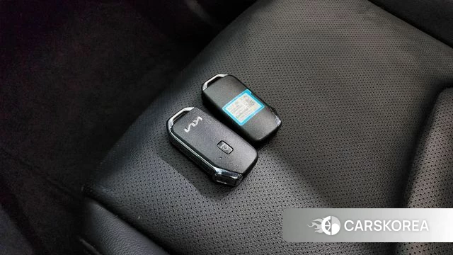 Kia Sportage 5th Generation 2023 Белый из Кореи, фото 6