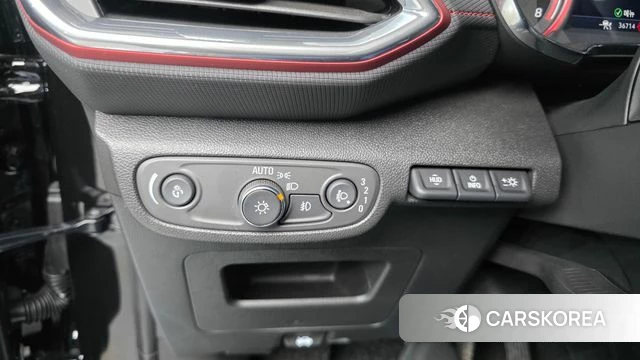 Chevrolet (GM Daewoo) Trailblazer 2023 Черный из Кореи, фото 6