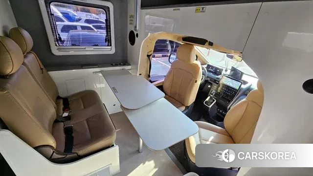 Hyundai Staria 2022 Белый из Кореи, фото 6