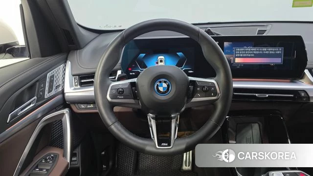 BMW iX1 (U11) 2024 Белый из Кореи, фото 6