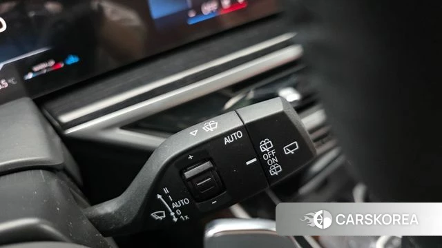 BMW X5 (G05) 2025 Светло-серебряный цвет из Кореи, фото 6