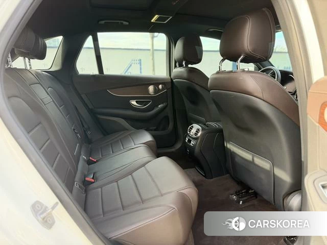 Mercedes-Benz GLC 2021 Белый из Китая, фото 6