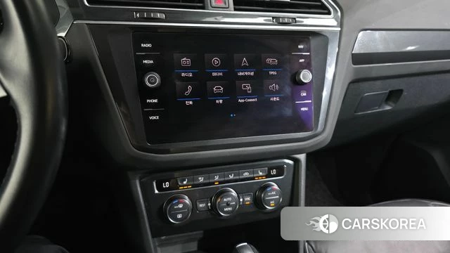 Volkswagen Tiguan second Generation 2020 Белый из Кореи, фото 6