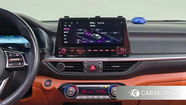 Kia The New K3 2nd generation 2021 Белый из Кореи, фото 6