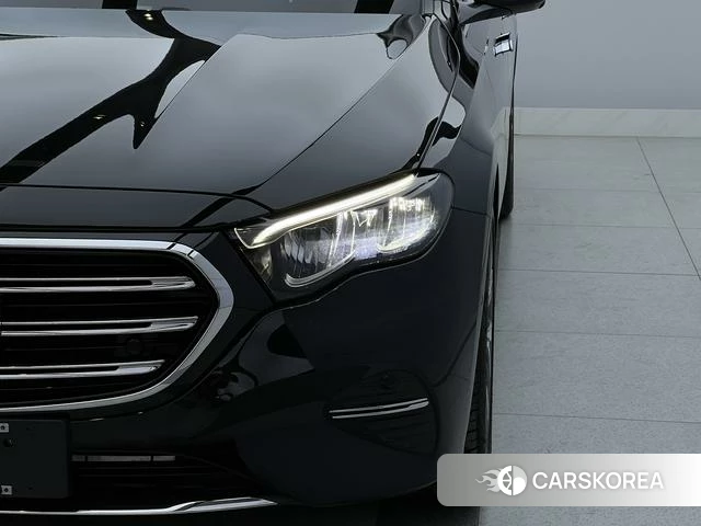 Mercedes-Benz E-class id 4207396 из Китая 6