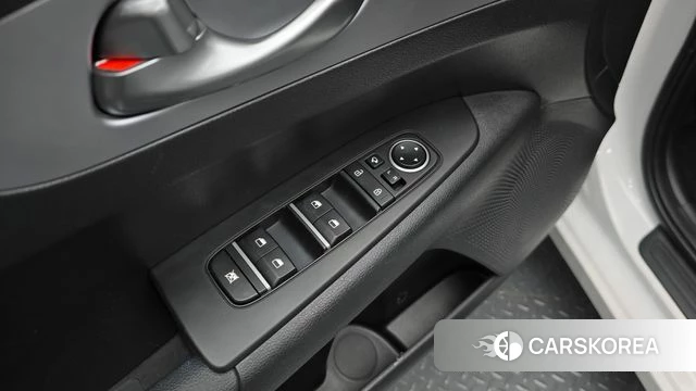Kia The New K3 2nd generation 2021 Белый из Кореи, фото 6