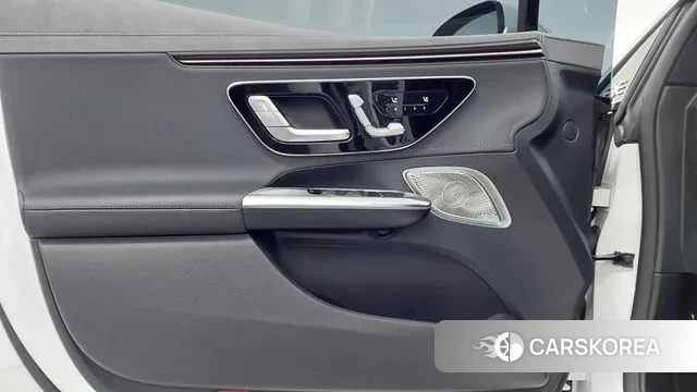 Mercedes-Benz EQE V295 2023 Белый из Кореи, фото 6