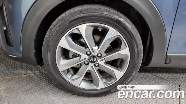 Kia Stonic id 2548622 из Кореи 6