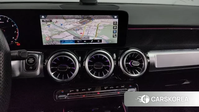 Mercedes-Benz GLB-Class X247 2022 Белый из Кореи, фото 6