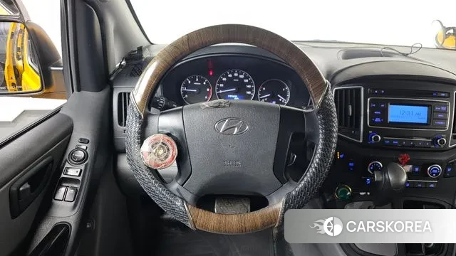 Hyundai The New Grand Starex 2018 Желтый из Кореи, фото 6