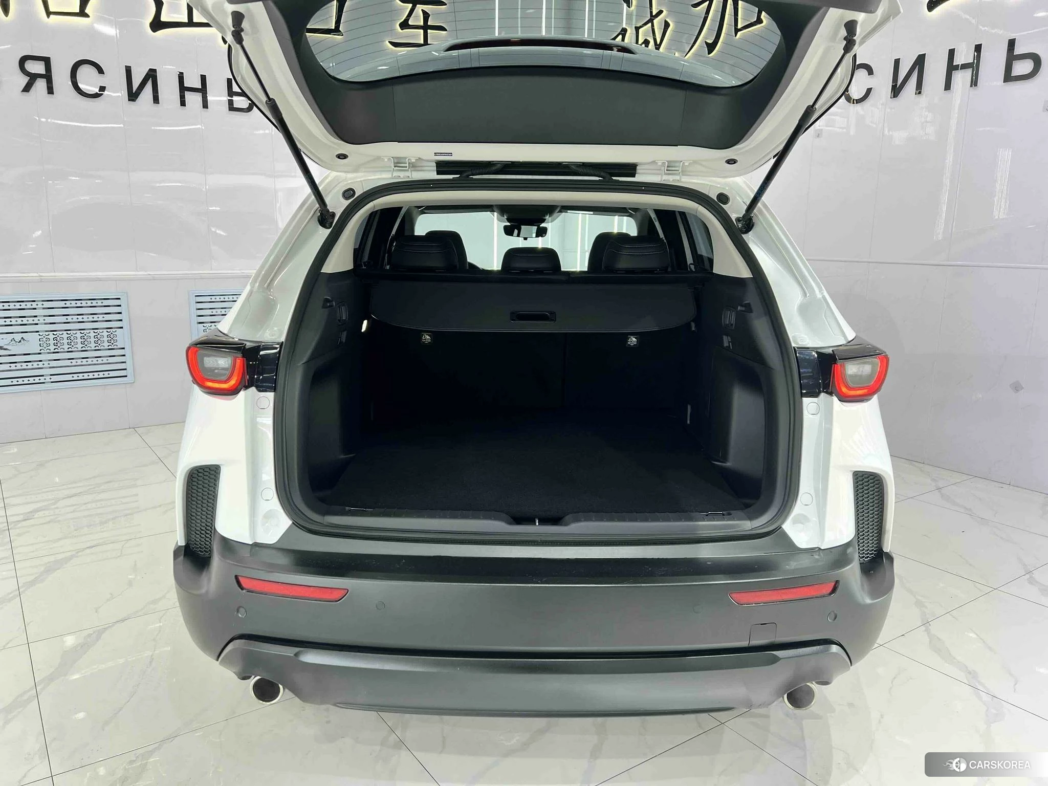 Mazda CX-50 2023 Белый из Китая, фото 6