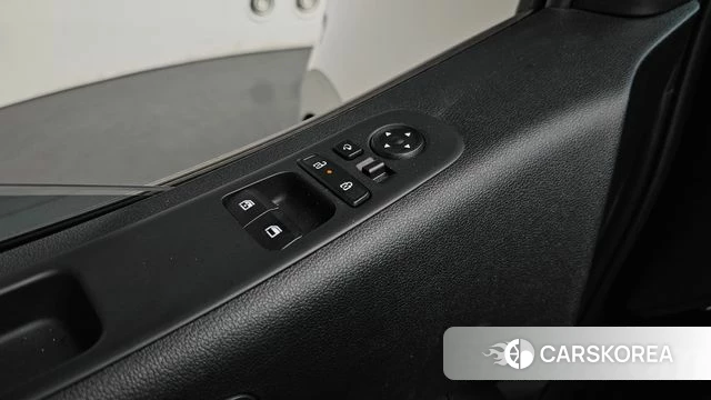 Hyundai Staria 2025 Белый из Кореи, фото 6