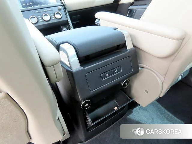 Land Rover Discovery 5 2019 Черный из Кореи, фото 6