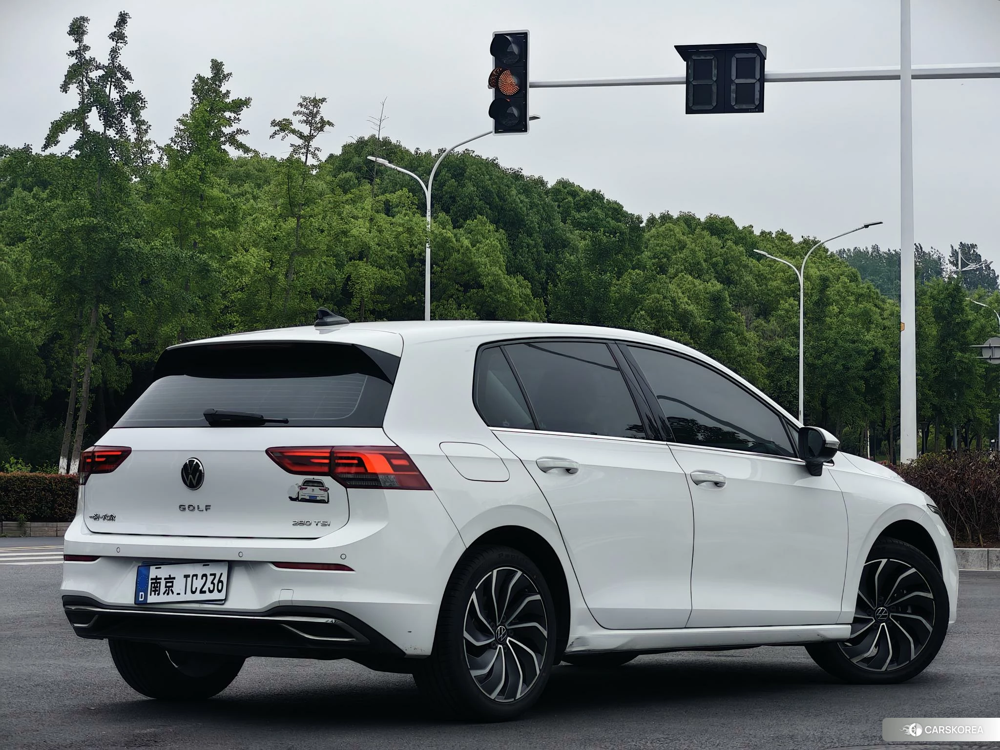Volkswagen Golf 2020 Белый из Китая, фото 6