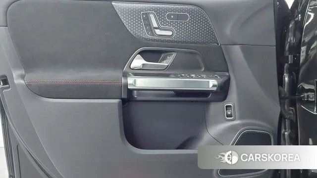 Mercedes-Benz EQB X243 2025 Черный из Кореи, фото 6