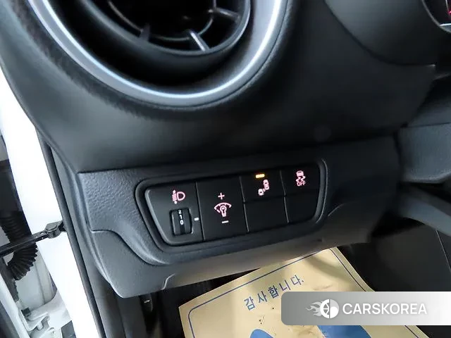 Kia The New K3 2nd generation 2021 Белый из Кореи, фото 6