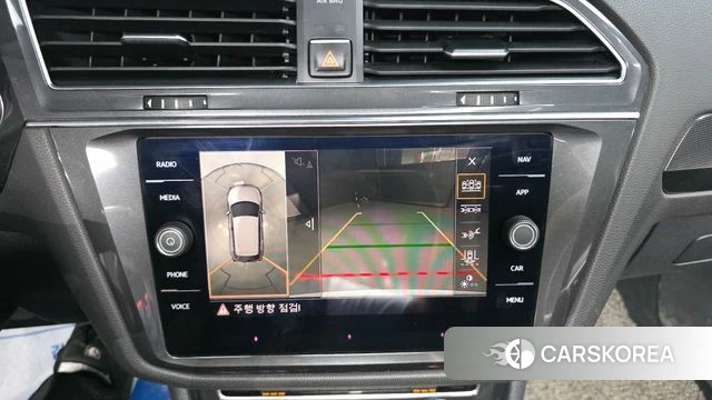 Volkswagen Tiguan Allspace 2018 Белый из Кореи, фото 6
