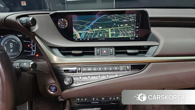 Lexus ES300h 7th generation 2019 Серебристо-серый из Кореи, фото 6