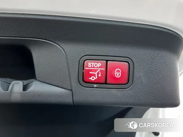 Mercedes-Benz GLC-Class X253 2023 Белый из Кореи, фото 6